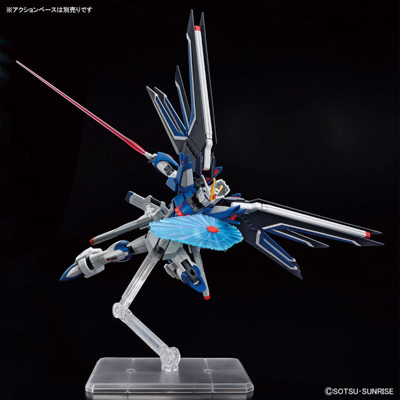 High Grade 1/144 Plastic Model 	Mobile Suit Gundam SEED FREEDOM : Rising Freedom Gundam