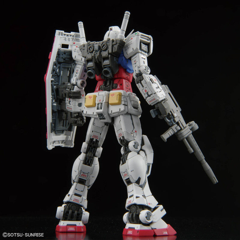 RG 1/144 Plastic Model Mobile Suit Gundam : RX-78-02 Gundam Ver.2.0