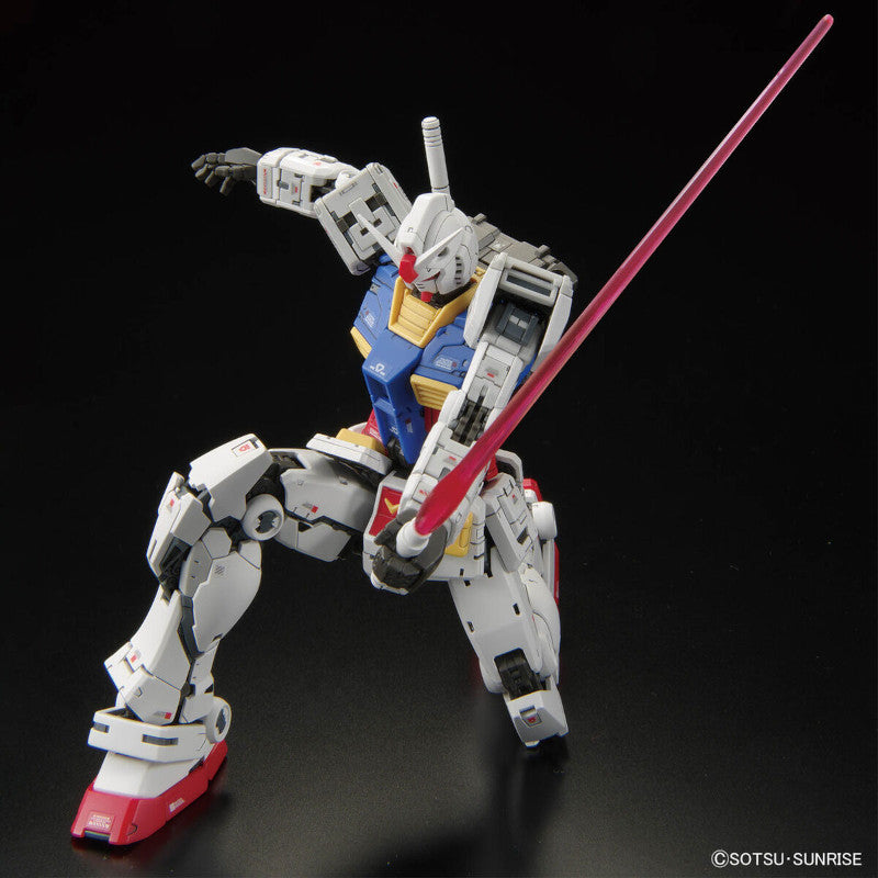 RG 1/144 Plastic Model Mobile Suit Gundam : RX-78-02 Gundam Ver.2.0