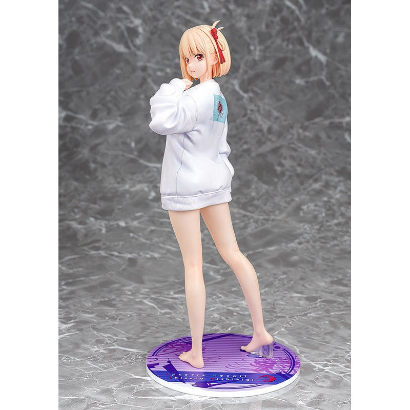 [PRE-ORDER] Phat Company 1/7 Scale Figure Lycoris Recoil : Chisato Nishikigi Oversized Sweatshirt Ver.