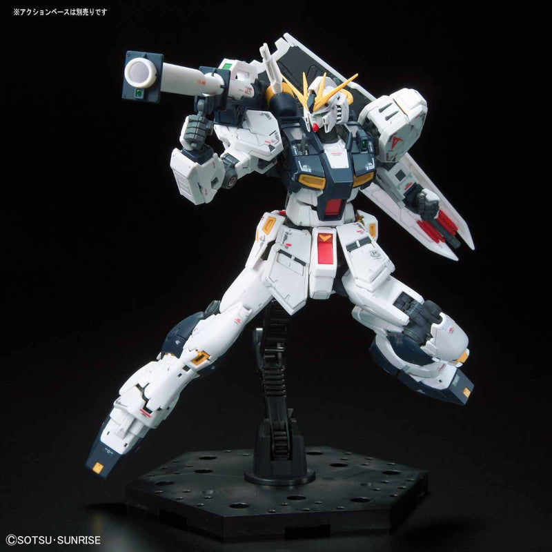 RG 1/144 Plastic Model Mobile Suit Gundam Char's Counterattack : RX-93 Nu Gundam