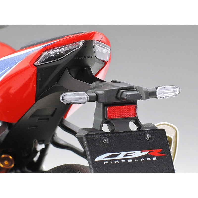 TAMIYA 1/12 Plastic Model : CBR1000RR-R FIREBLADE SP