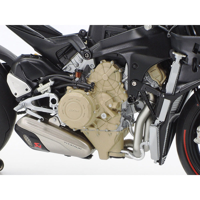 TAMIYA 1/12 Plastic Model : DUCATI SUPERLEGGERA V4