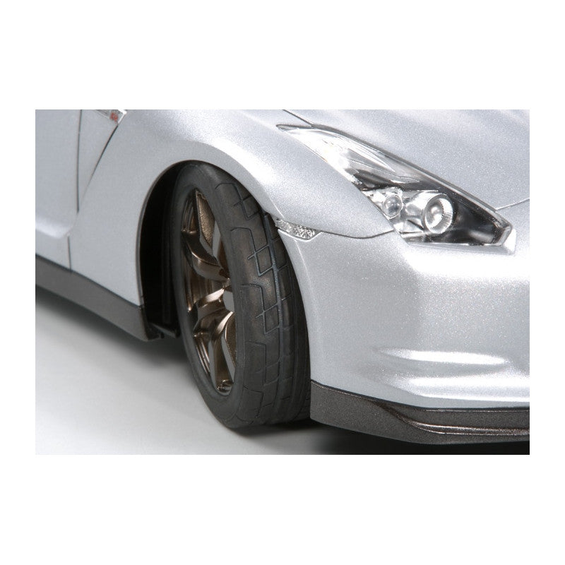 TAMIYA 1/24 Plastic Model : NISSAN GT-R (R35)