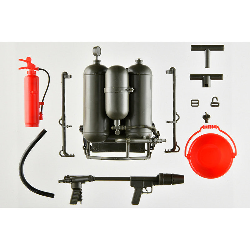 Tomytec 1/12 Scale Plastic Model : LittleArmory [LA101] Flamethrower M2 Type